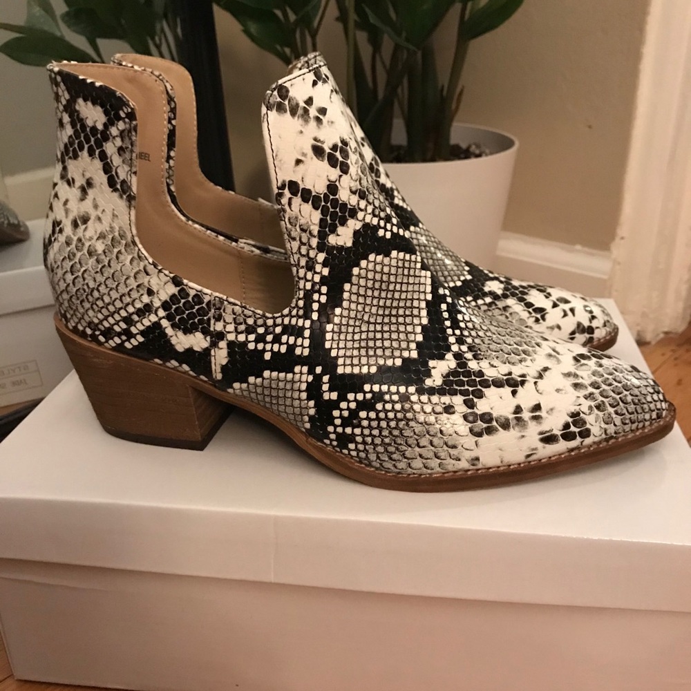 Apricot Lane Snake Skin Ankle Boots